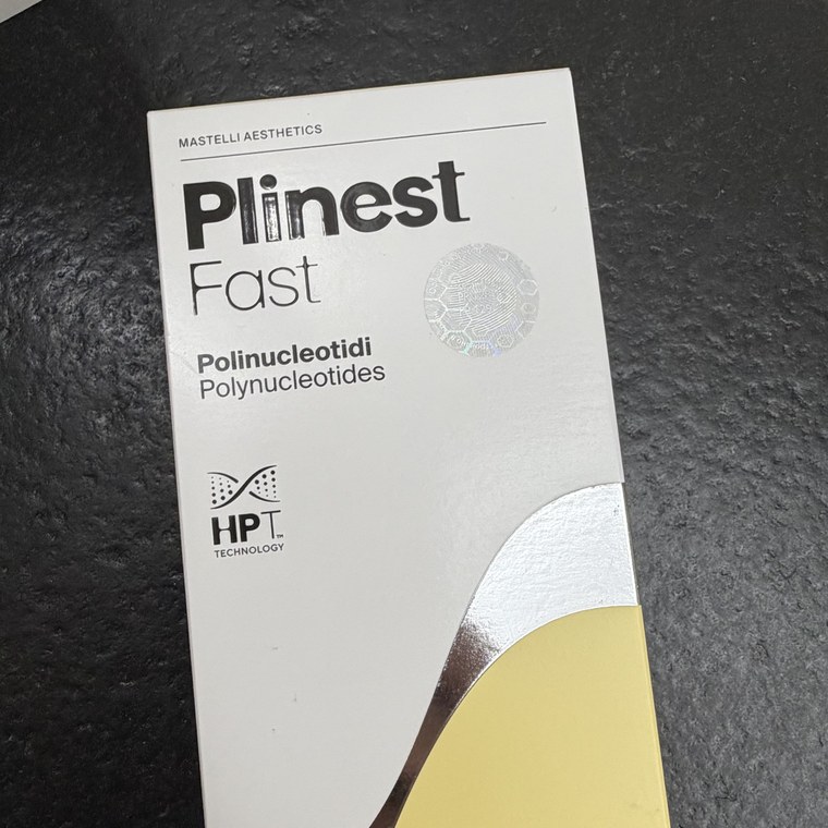 Originální balení Plinest Fast (Mastelli) s ochranným hologramem a nápisem Polynucleotides — Fresh Vibes Beauty, Praha 1